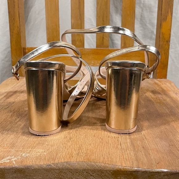 Elisabet Tang Strappy Chunky Gold Square Toe Heels Size 11 - Picture 9 of 11